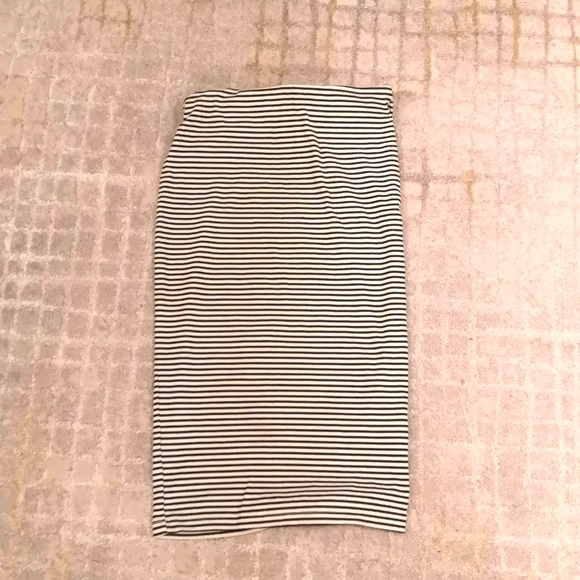 Lush midi skirt - Picture 2 of 2